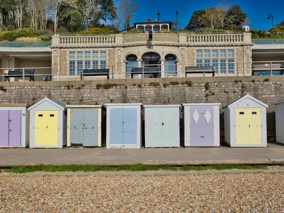 Lovely Holiday Home In Lyme Regis - Sleeps 8 Exterior foto