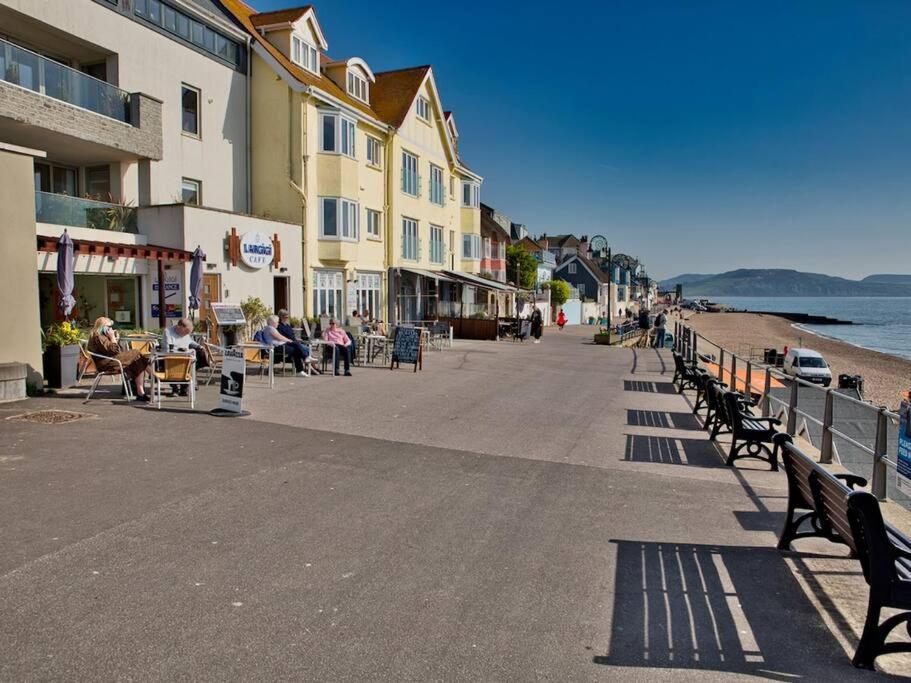 Lovely Holiday Home In Lyme Regis - Sleeps 8 Exterior foto